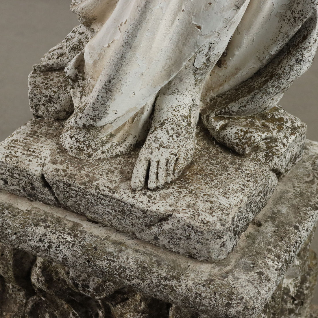  | Antiques  Stones Irons & Garden Furnishings