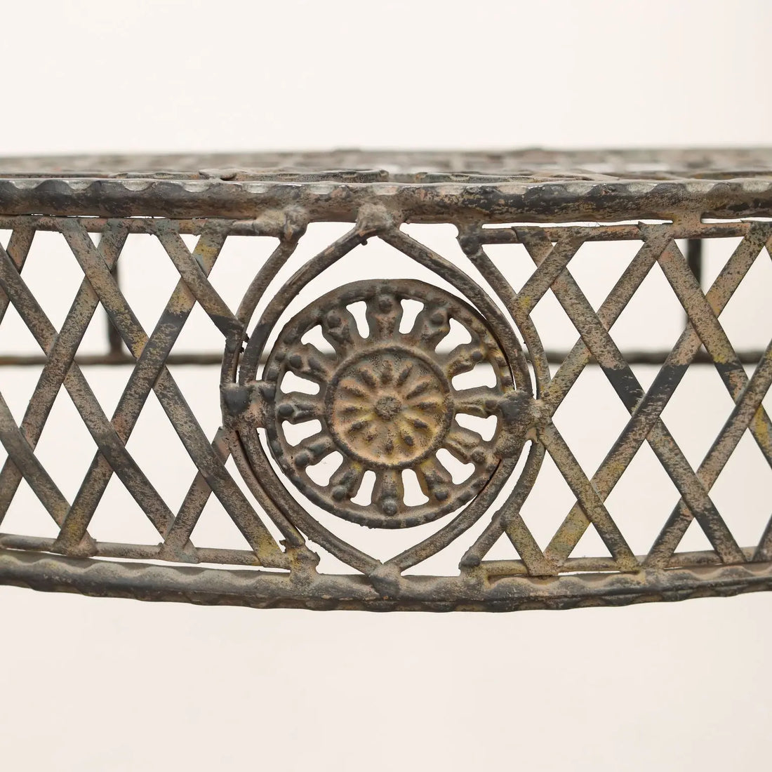 Antique Console Painted Iron Sheeth Metal Decorations XX Century - Italy, XX Century | Antiques | Stones Irons & Garden Furnishings