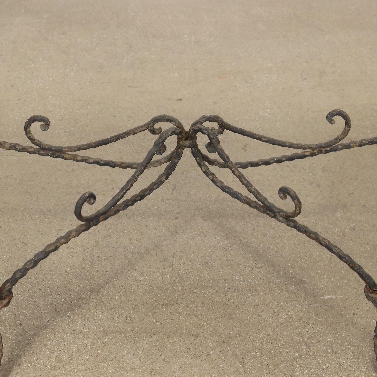  | Antiques  Stones Irons & Garden Furnishings