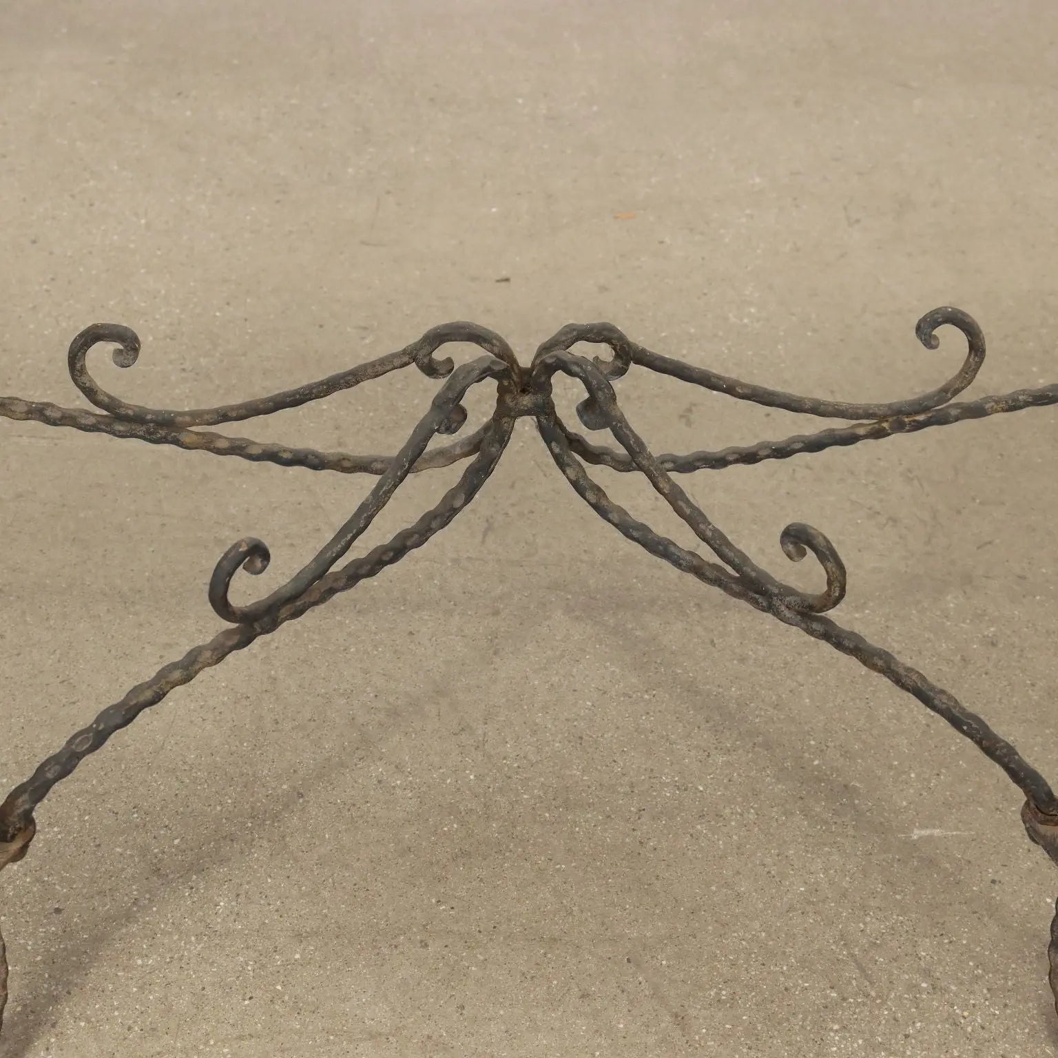 Antique Console Painted Iron Sheeth Metal Decorations XX Century - Italy, XX Century | Antiques | Stones Irons & Garden Furnishings