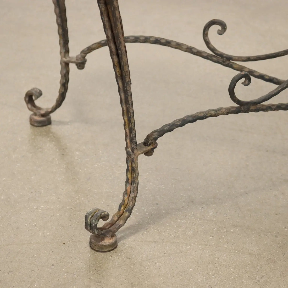 Antique Console Painted Iron Sheeth Metal Decorations XX Century - Italy, XX Century | Antiques | Stones Irons & Garden Furnishings