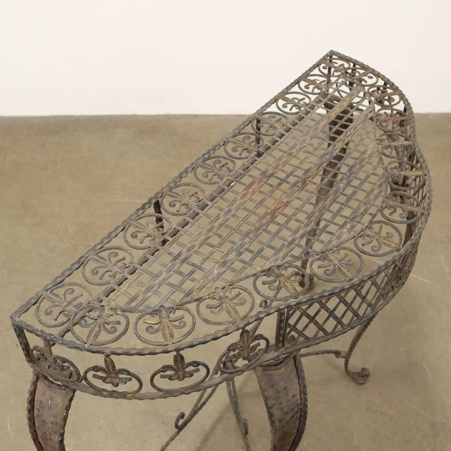 Antique Console Painted Iron Sheeth Metal Decorations XX Century - Italy, XX Century | Antiques | Stones Irons & Garden Furnishings