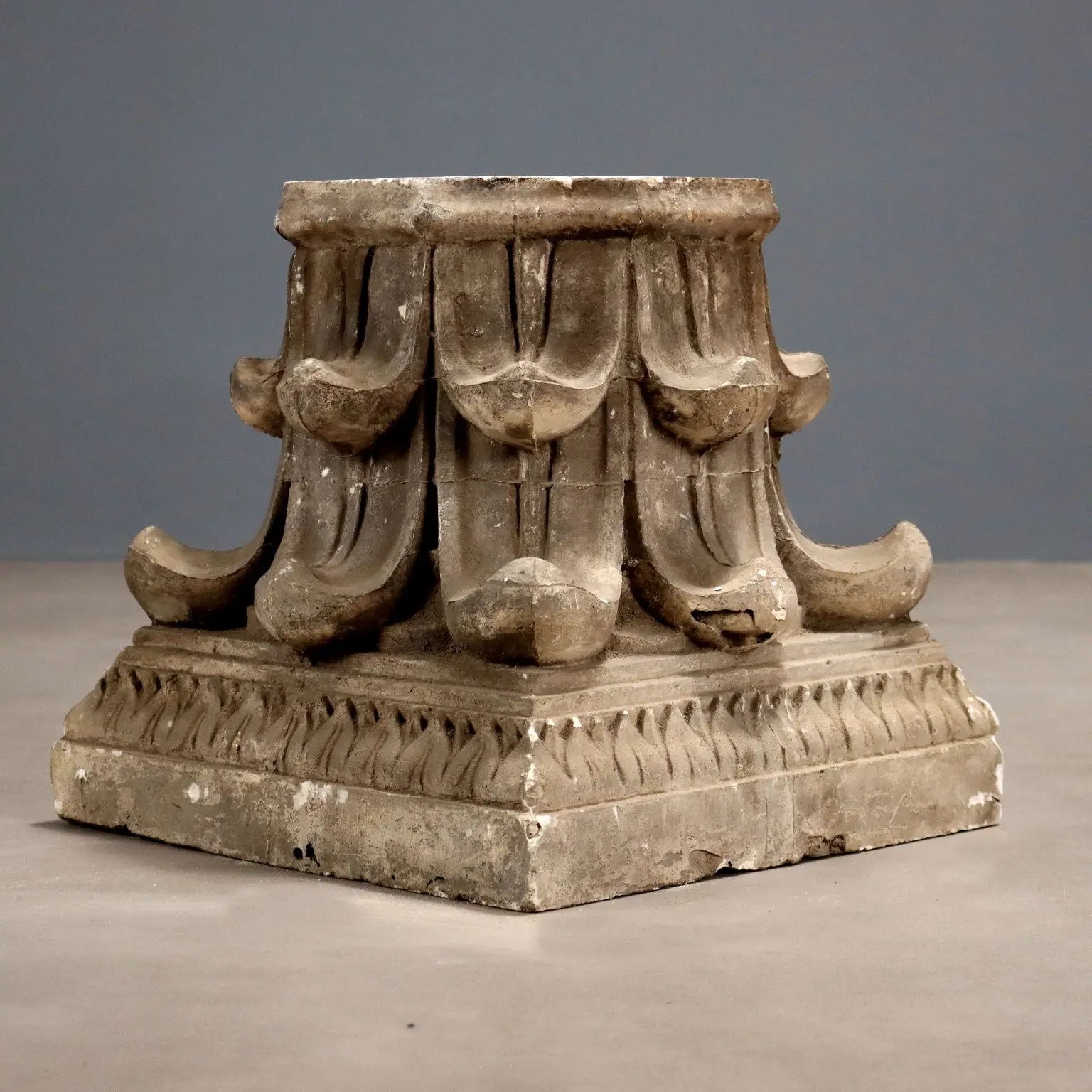 Antique Capital Plaster Acanthus Leaves Decorations XIX Century - Italy, XIX Century | Antiques | Stones Irons & Garden Furnishings
