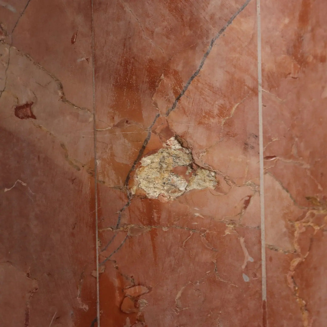 Column in Verona Red Marble Veneer - Italy, 20th Century