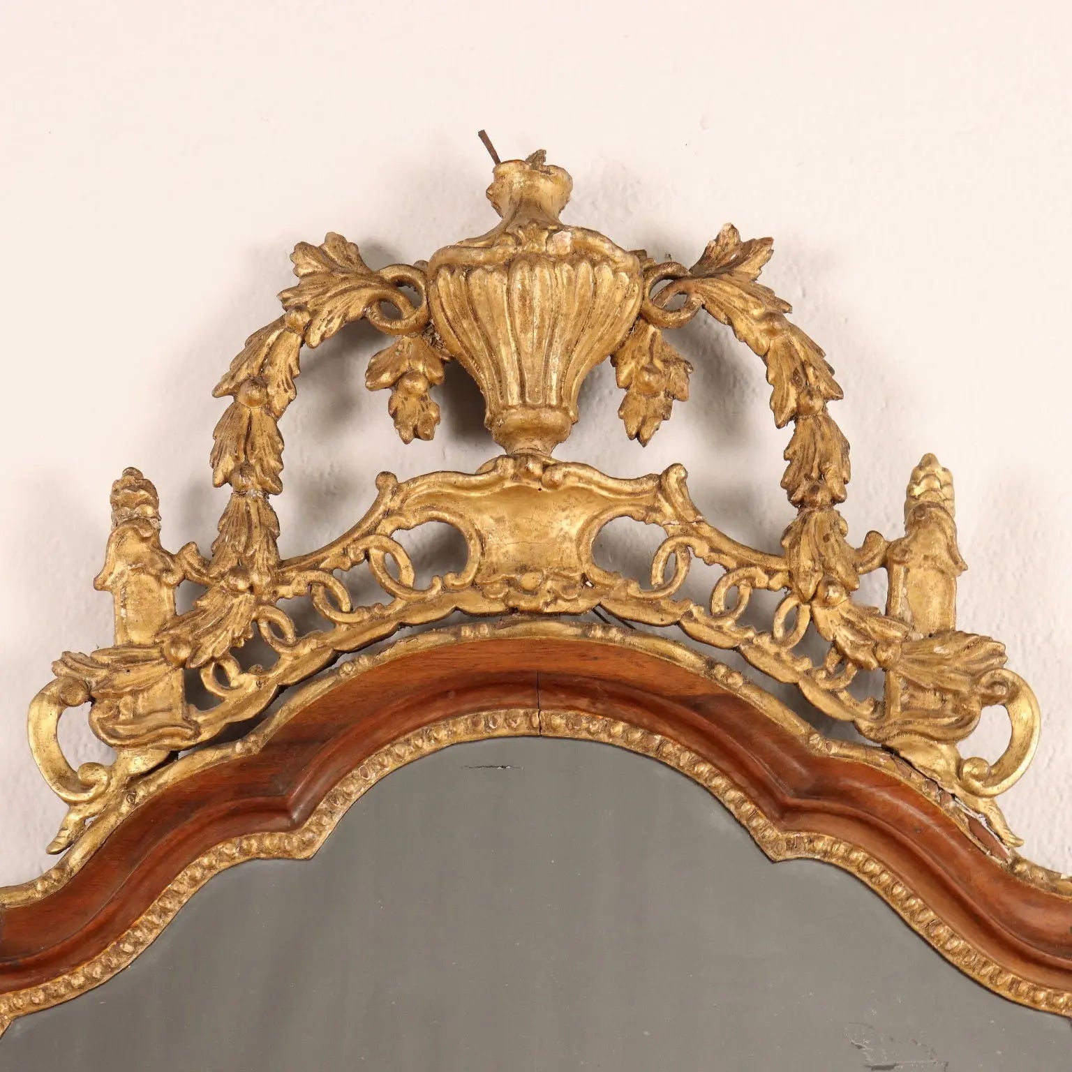 Antique Neoclassical Mirror Walnut Italy XVIII Century - Veneto Last Quarter of the 18th Century | Antiques | Mirrors & Frames