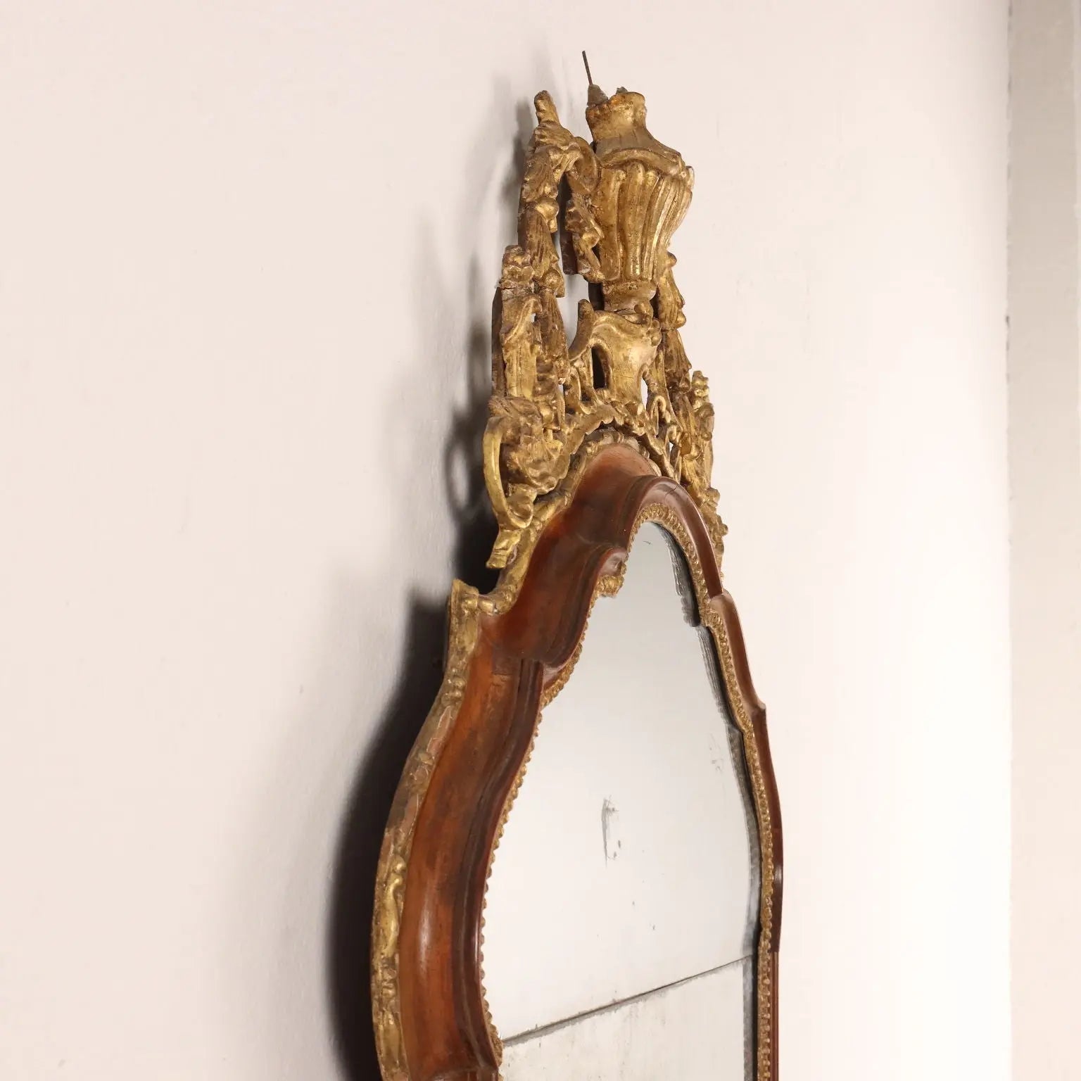 Antique Neoclassical Mirror Walnut Italy XVIII Century - Veneto Last Quarter of the 18th Century | Antiques | Mirrors & Frames