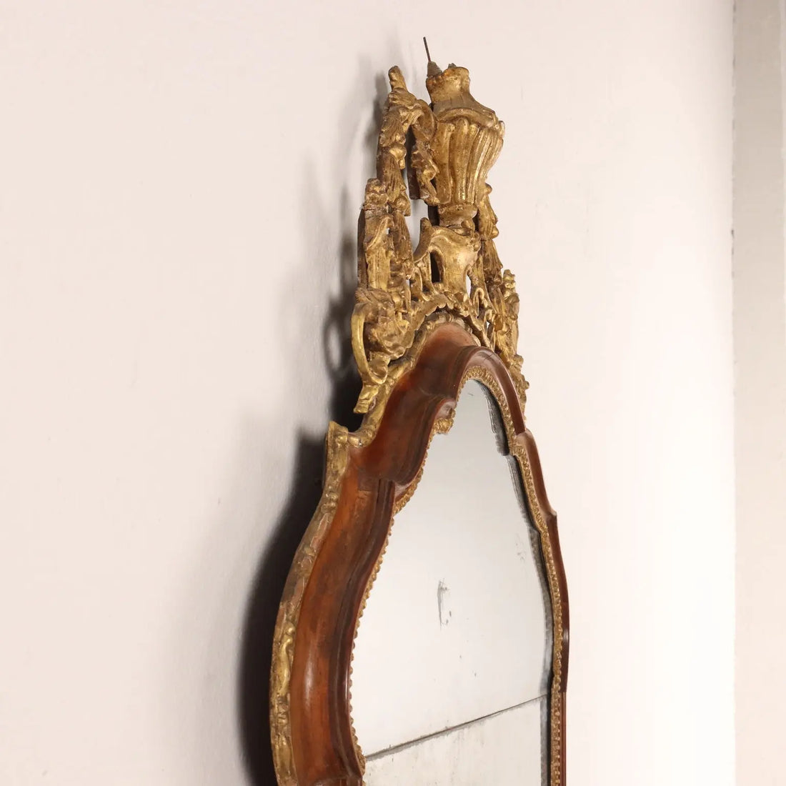 Antique Neoclassical Mirror Walnut Italy XVIII Century - Veneto Last Quarter of the 18th Century | Antiques | Mirrors & Frames