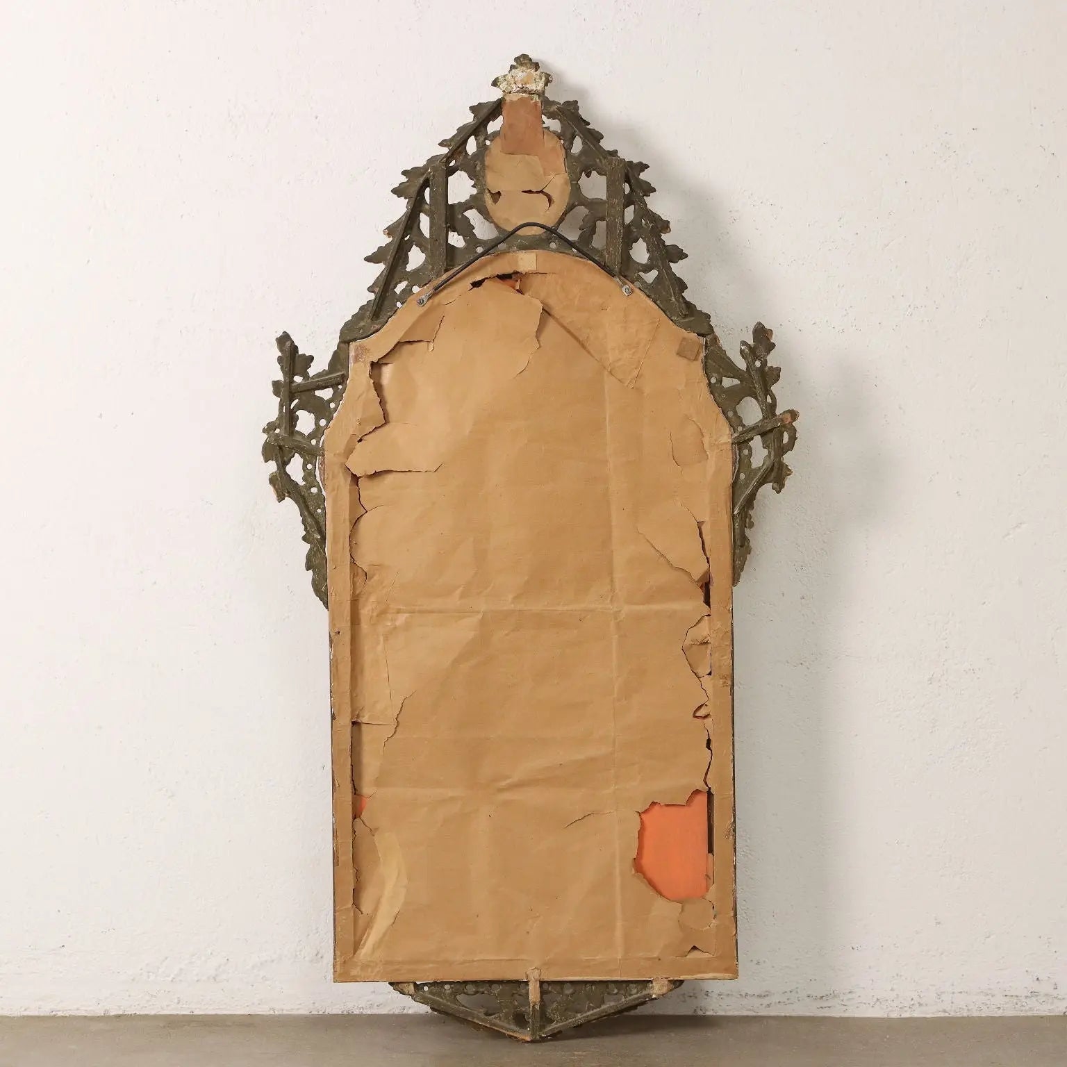 Venetian Neoclassical Mirror in Gilded Wood