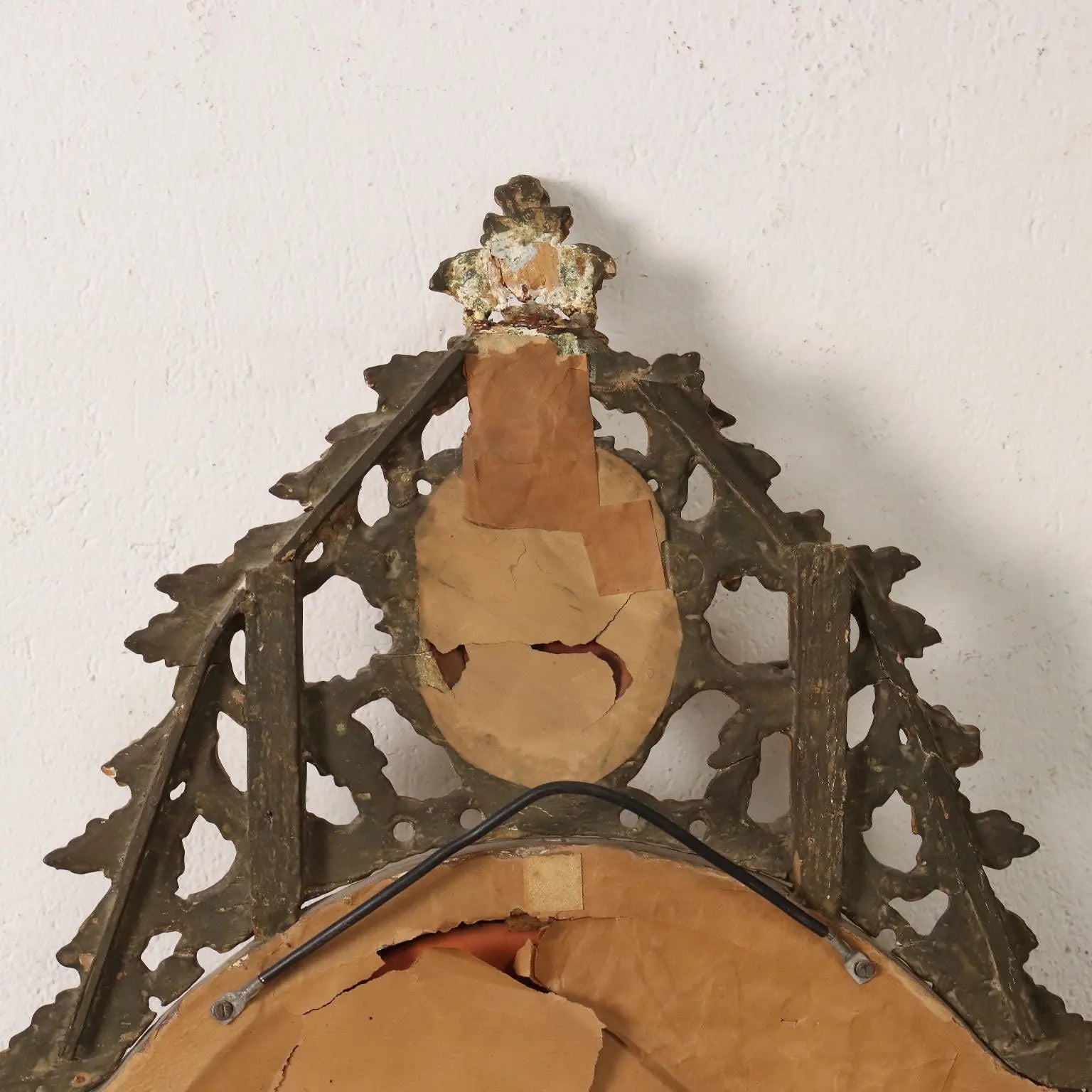 Venetian Neoclassical Mirror in Gilded Wood