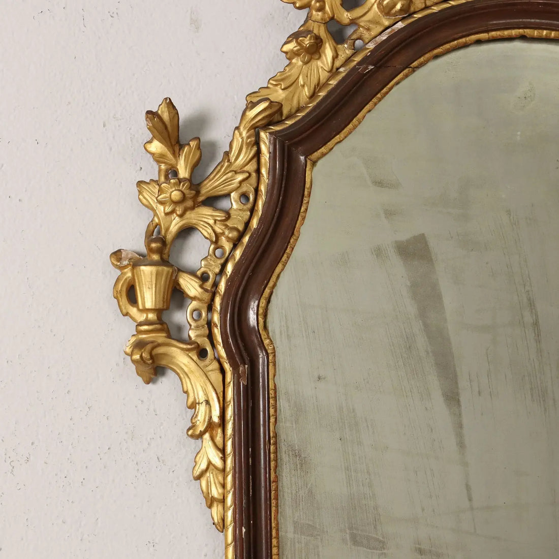 Venetian Neoclassical Mirror in Gilded Wood