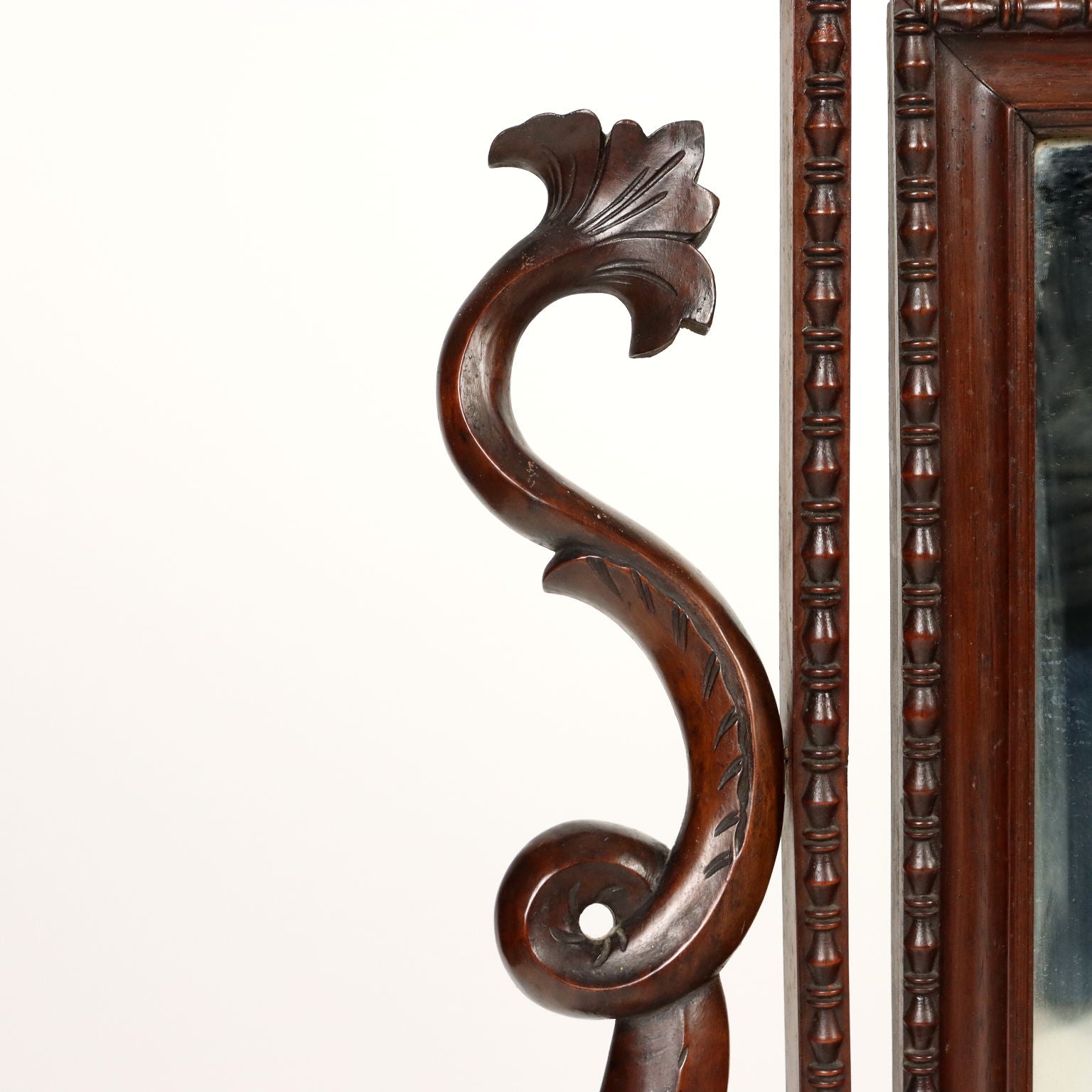  | Antiques  Mirrors & Frames