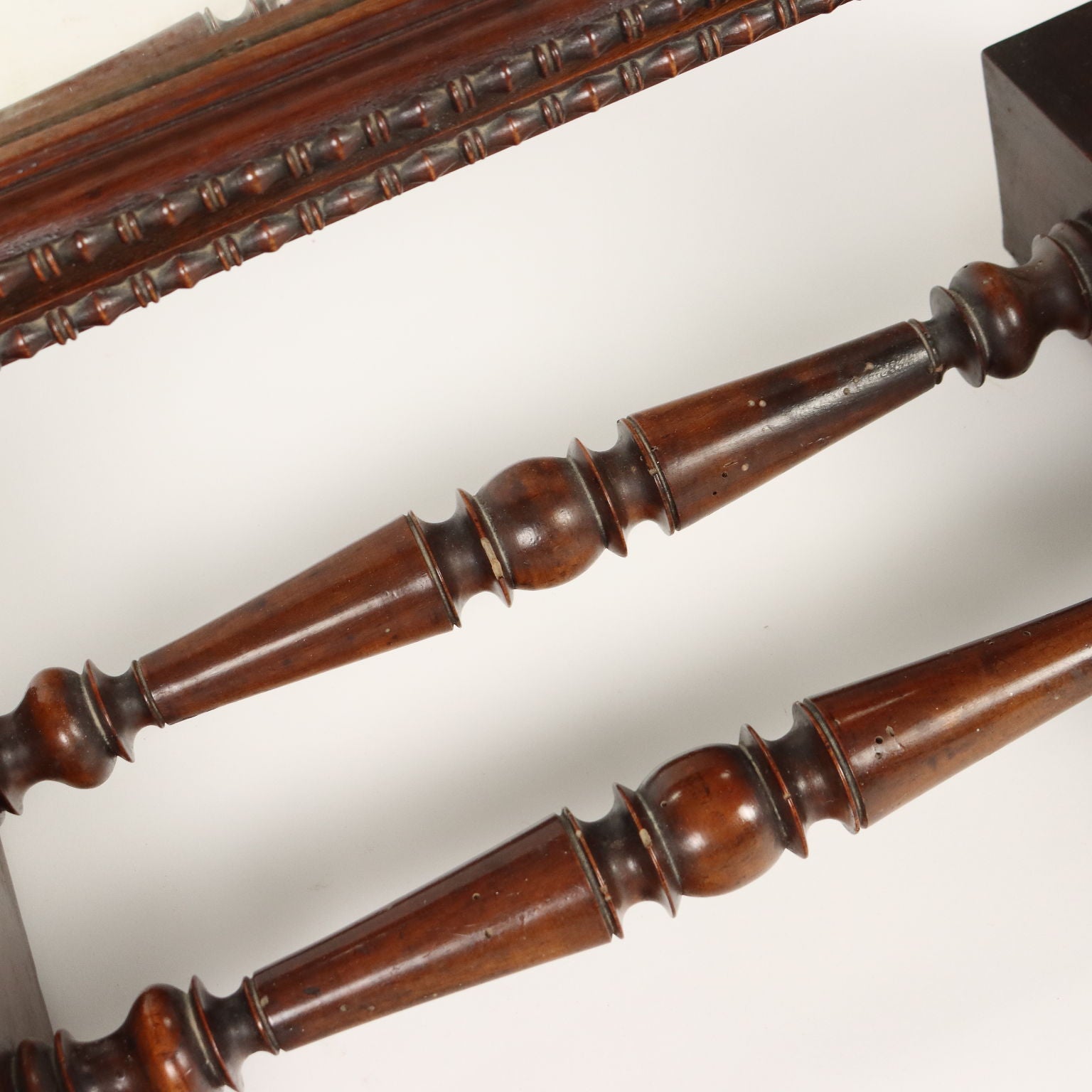  | Antiques  Mirrors & Frames