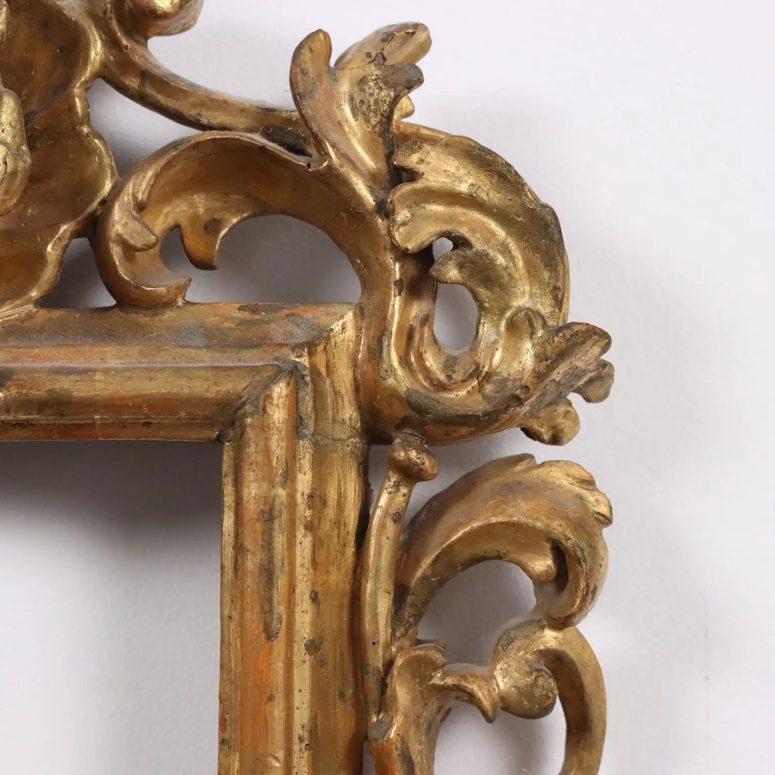 Antique Frame Baroque Style Gilded Linden Wood Italy XVIII Century - Baroque Frame | Antiques | Mirrors & Frames