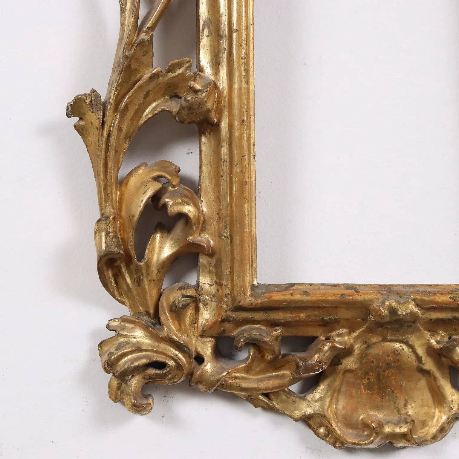 Antique Frame Baroque Style Gilded Linden Wood Italy XVIII Century - Baroque Frame | Antiques | Mirrors & Frames