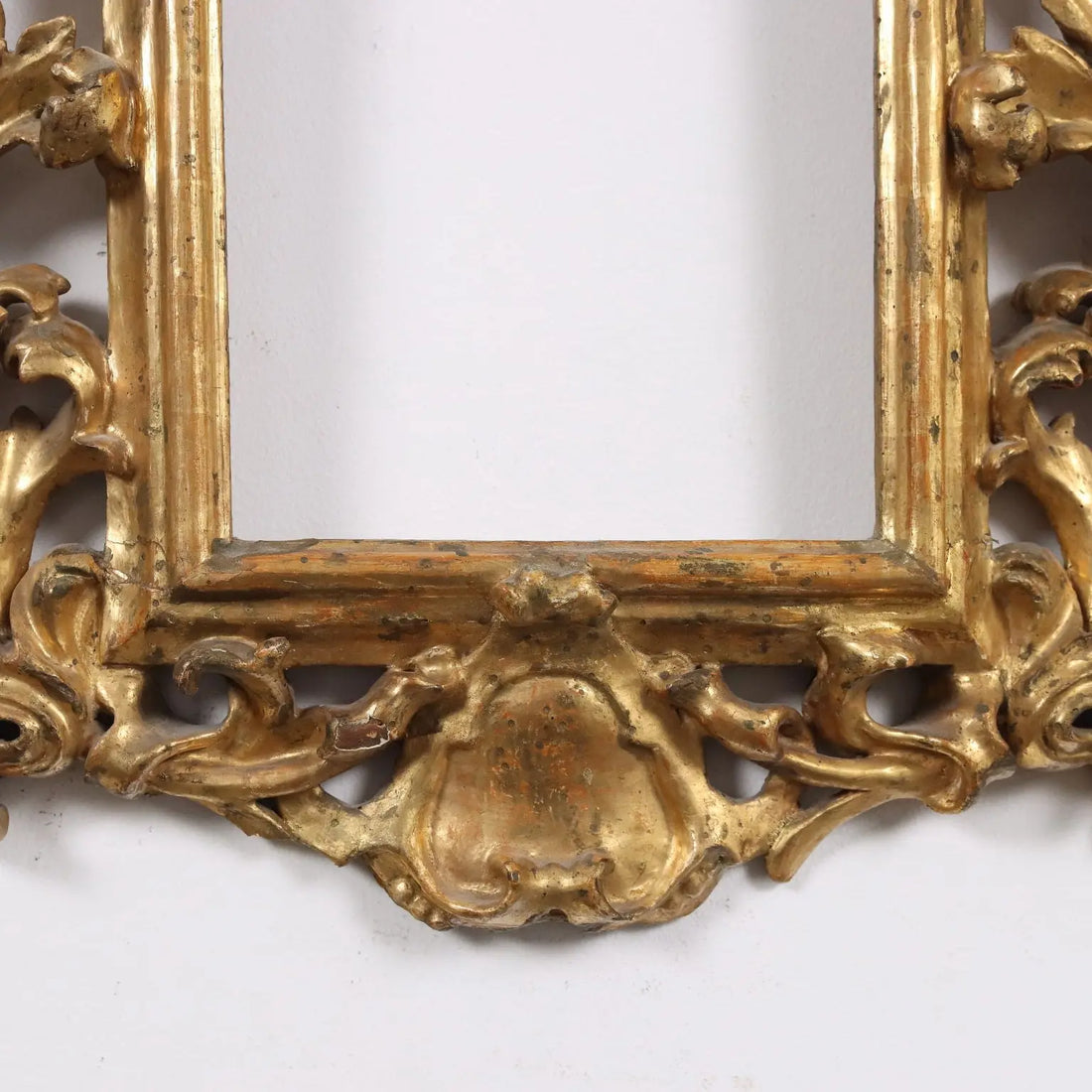 Antique Frame Baroque Style Gilded Linden Wood Italy XVIII Century - Baroque Frame | Antiques | Mirrors & Frames
