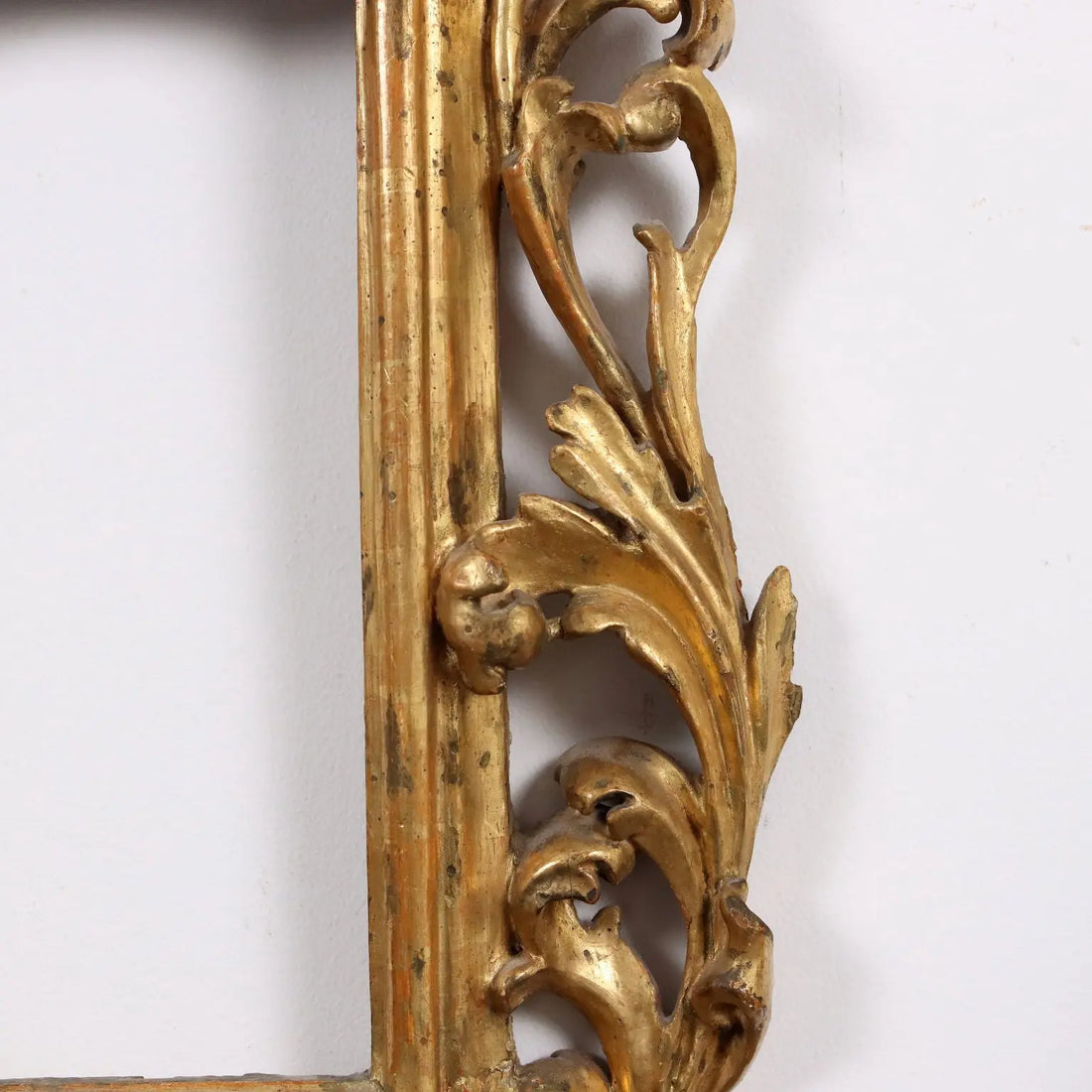 Antique Frame Baroque Style Gilded Linden Wood Italy XVIII Century - Baroque Frame | Antiques | Mirrors & Frames