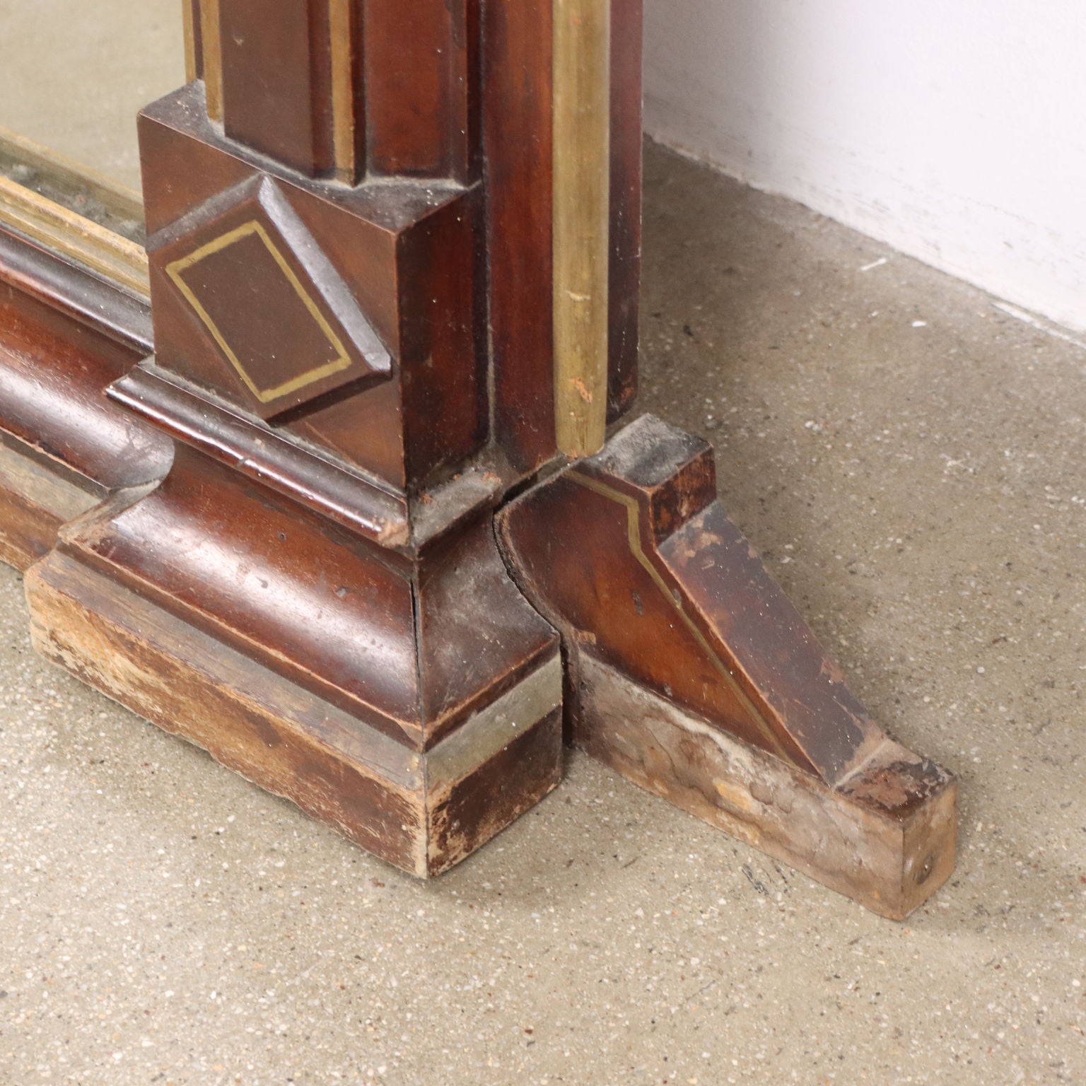  | Antiques  Mirrors & Frames