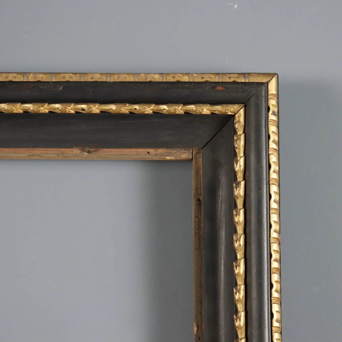 Antique Neoclassical Frame Ebony Painted Wood XVIII Century - Central Italy, Late XVIII Century | Antiques | Mirrors & Frames