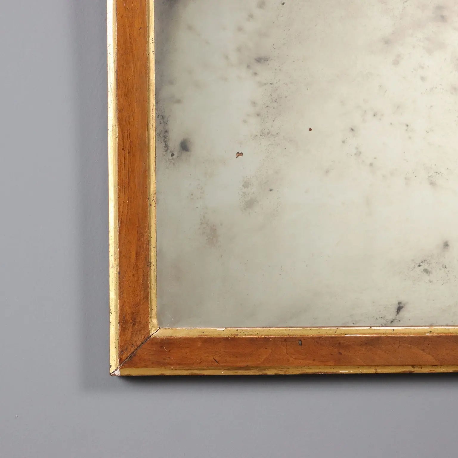 Italian 19th Century Mirror in Walnut and Gilding