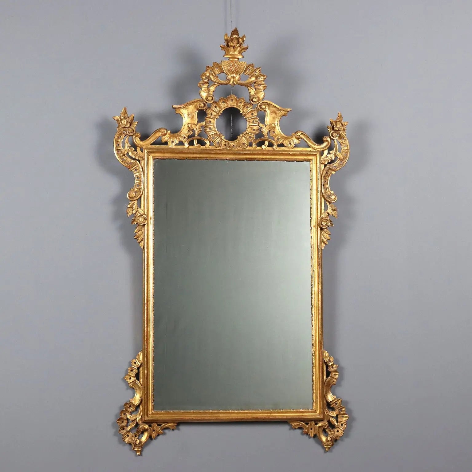 Italian Mirror in Carved Gilded Wood