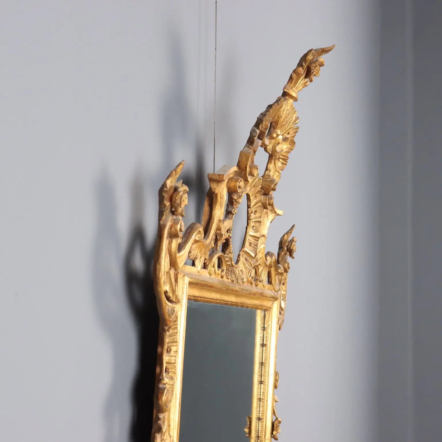 Italian Mirror in Carved Gilded Wood