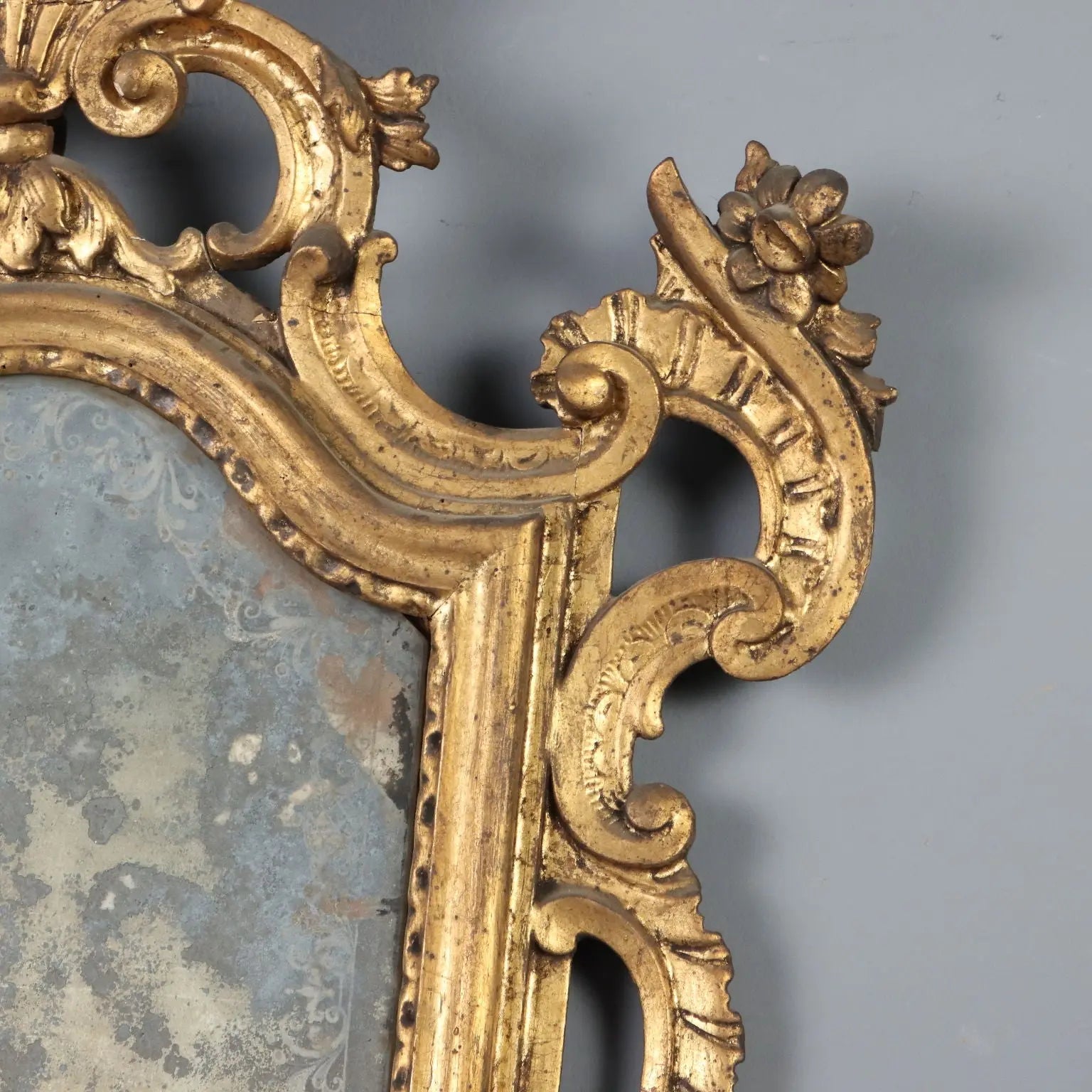 18th Century Italian Gilded Wood Mirror