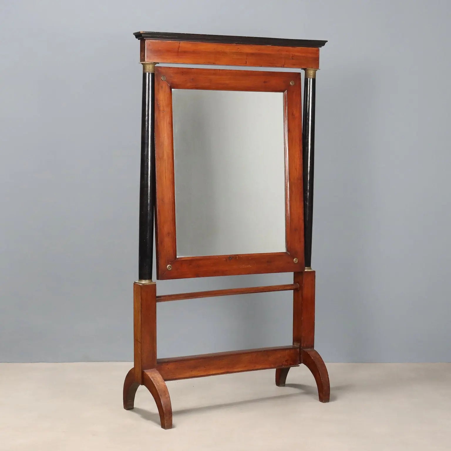 Empire Psyche in Walnut and Bronze - Italy, 19th Century