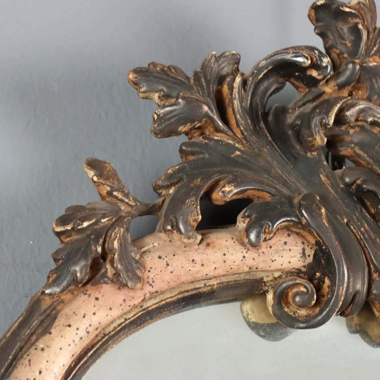 Carved Wood Mirror - Italy 20th Century