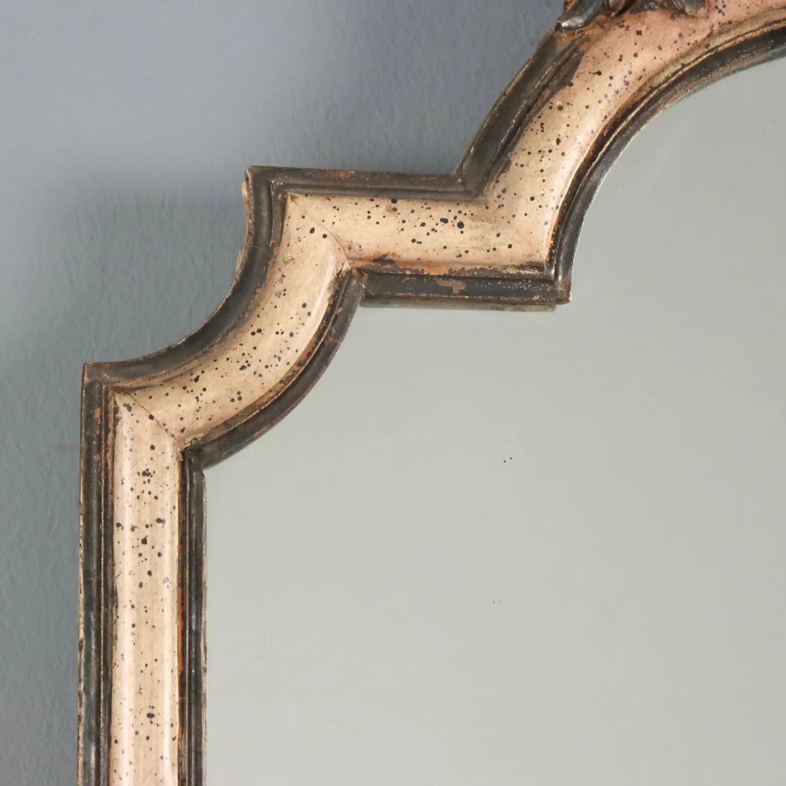 Carved Wood Mirror - Italy 20th Century