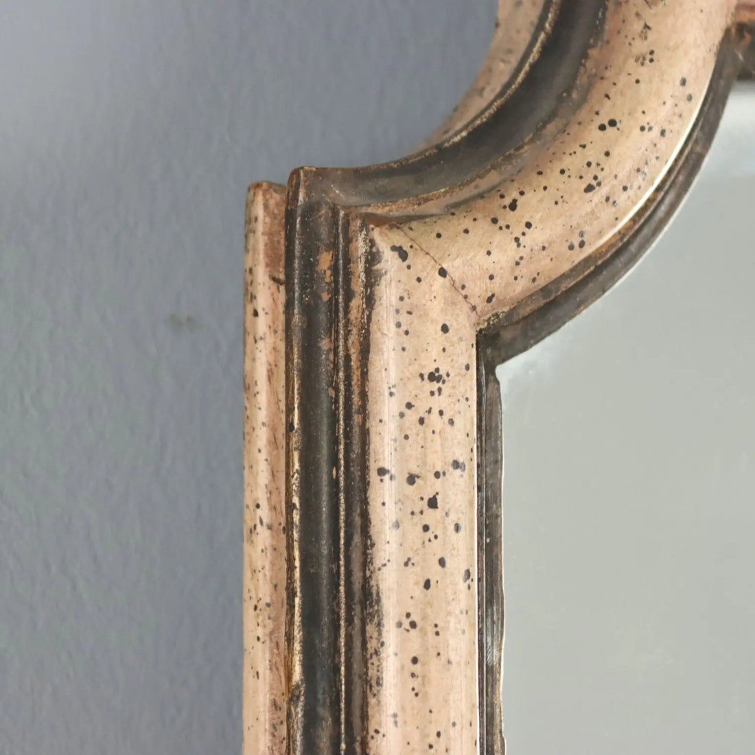 Carved Wood Mirror - Italy 20th Century