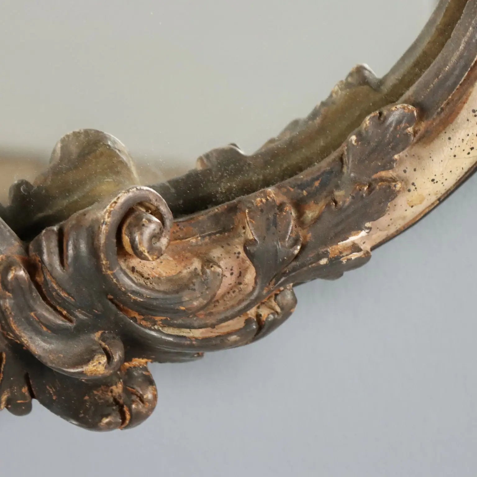 Carved Wood Mirror - Italy 20th Century