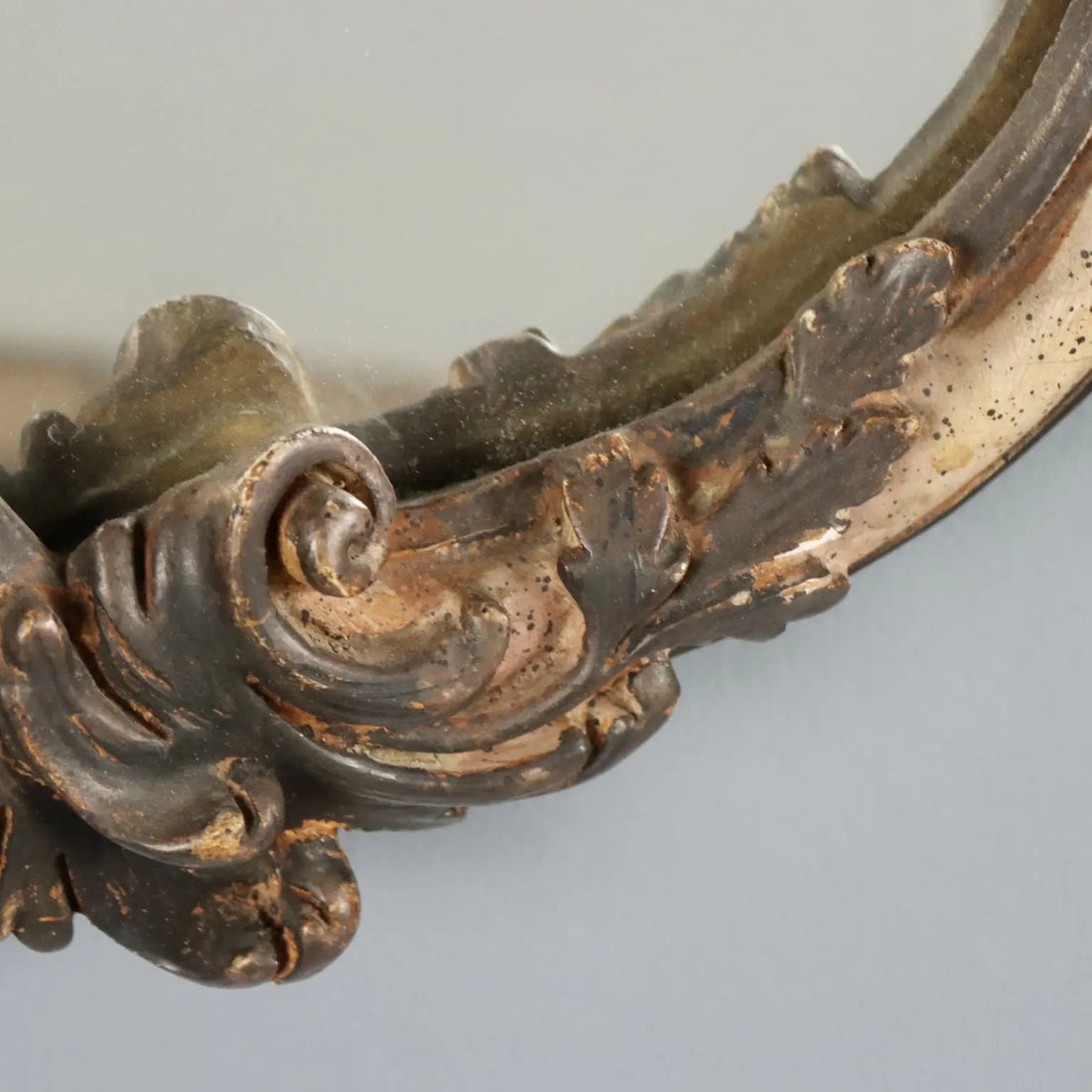 Carved Wood Mirror - Italy 20th Century