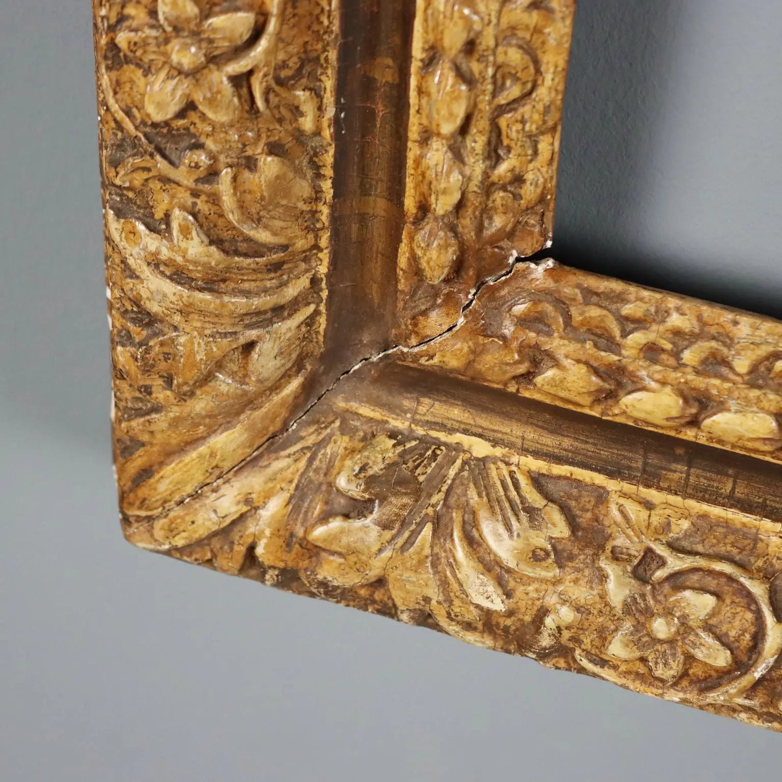 Antique Frame Carved Wood Flower Decorations Italy XVIII Century
