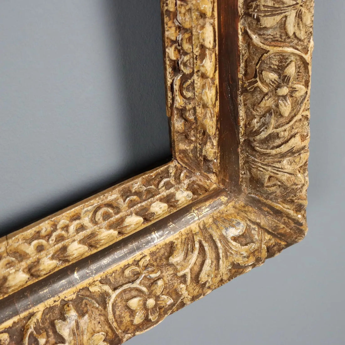 Antique Frame Carved Wood Flower Decorations Italy XVIII Century