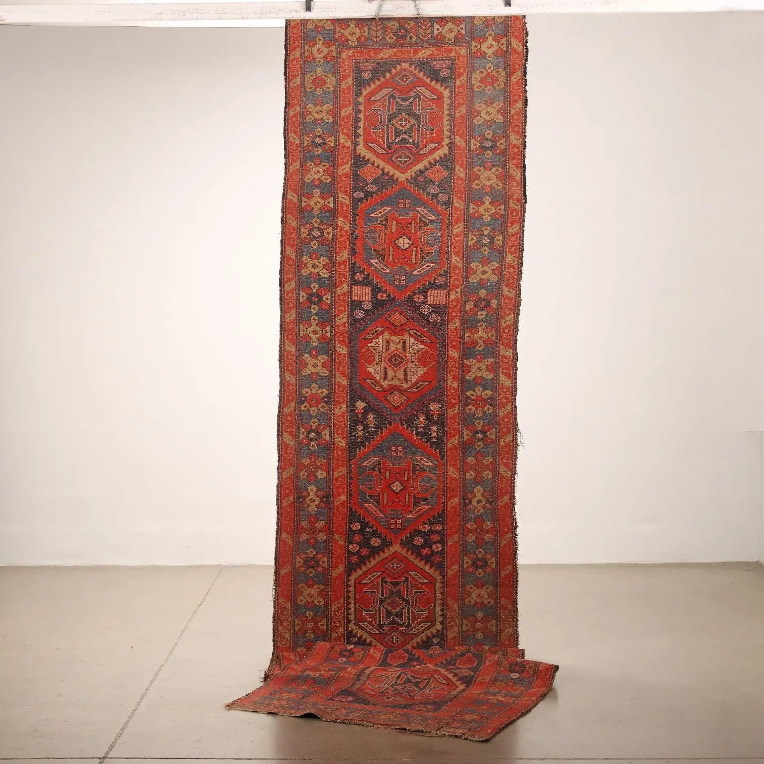 Ancient Sarab Carpet  Wool Thin Knot Handmade Furnishing - 532 x 110 cm | Antiques | Carpets