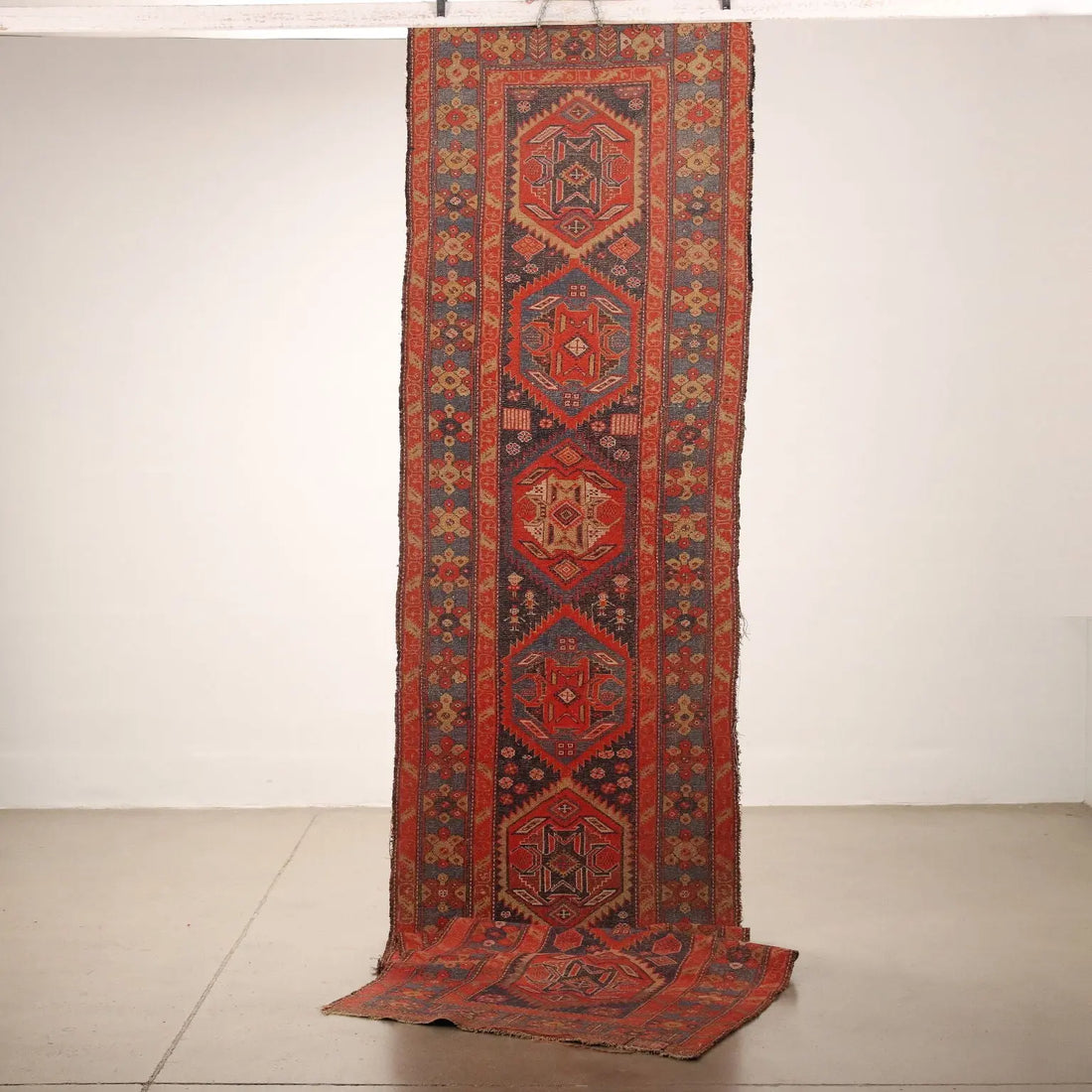 Ancient Sarab Carpet  Wool Thin Knot Handmade Furnishing - 532 x 110 cm | Antiques | Carpets
