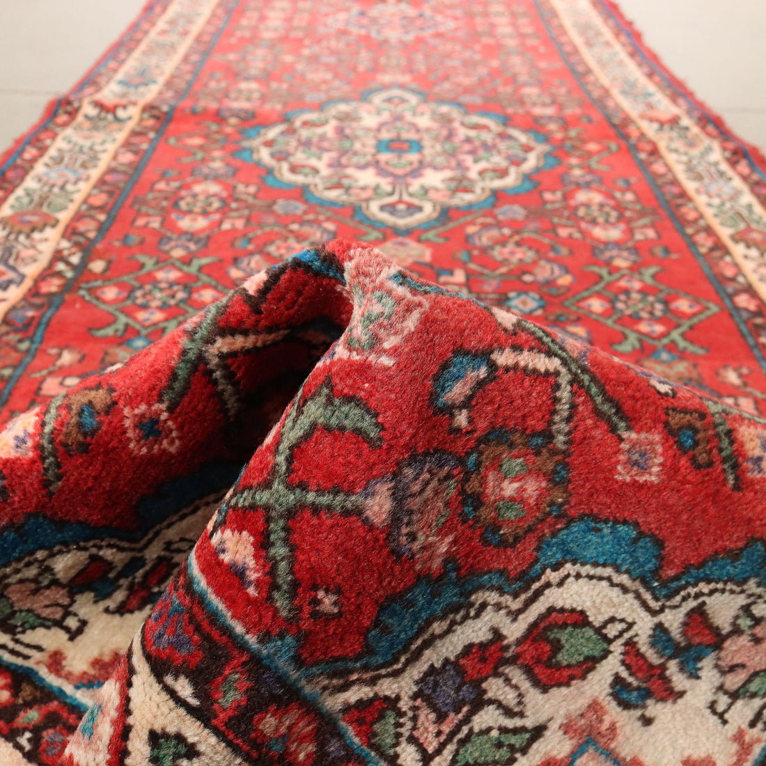  | Antiques  Carpets