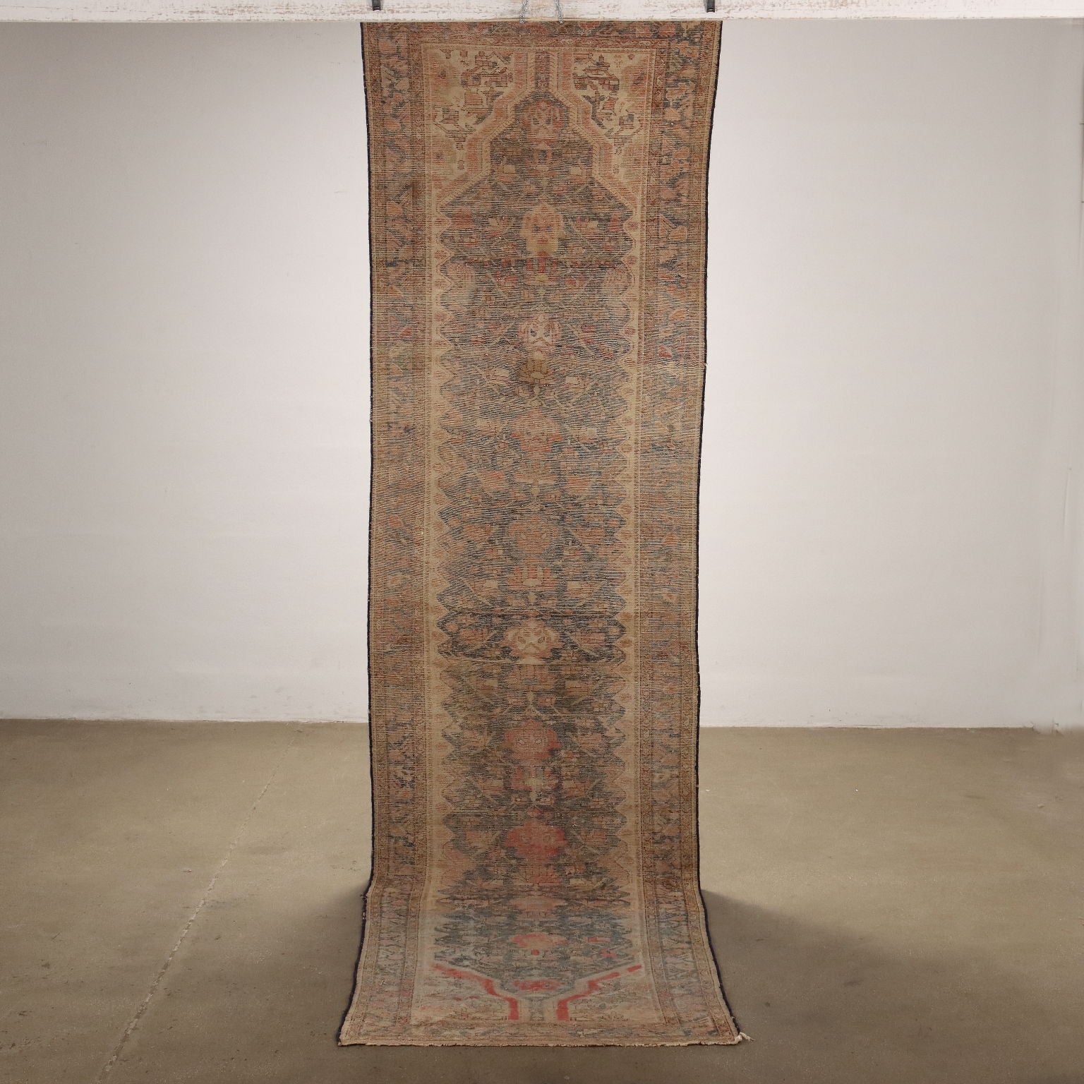  | Antiques  Carpets