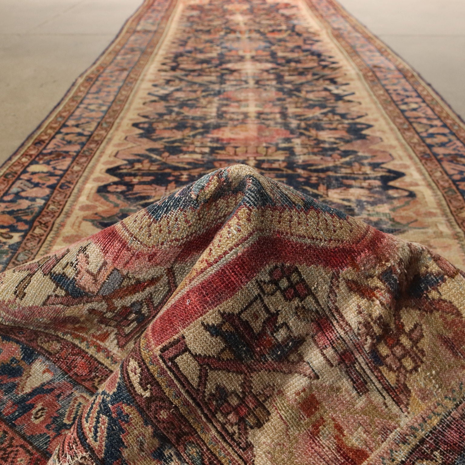  | Antiques  Carpets