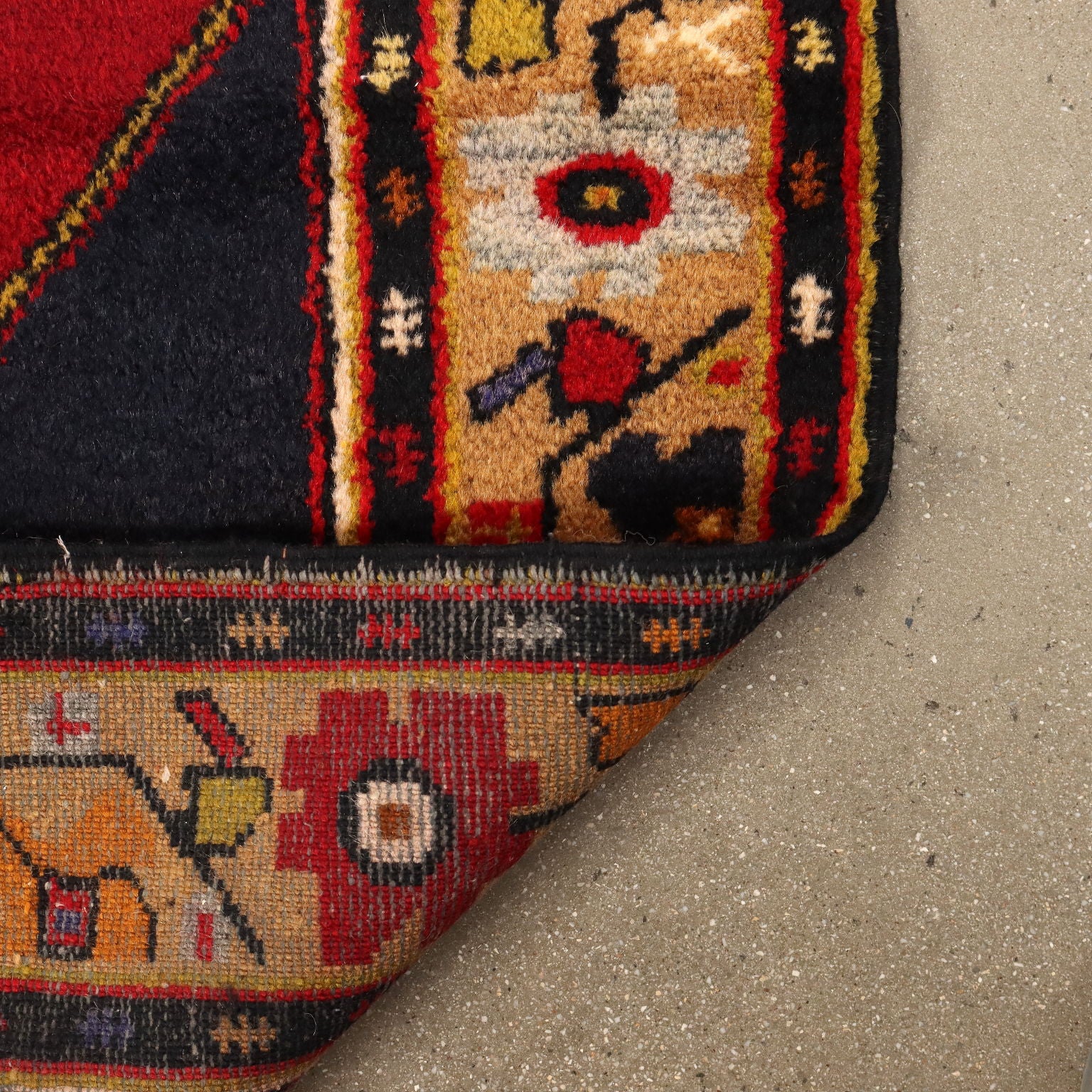  | Antiques  Carpets