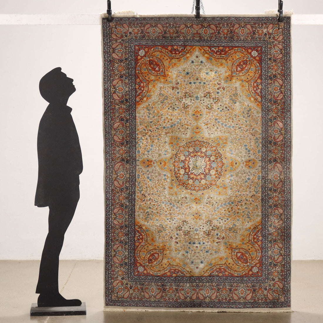  | Antiques  Carpets