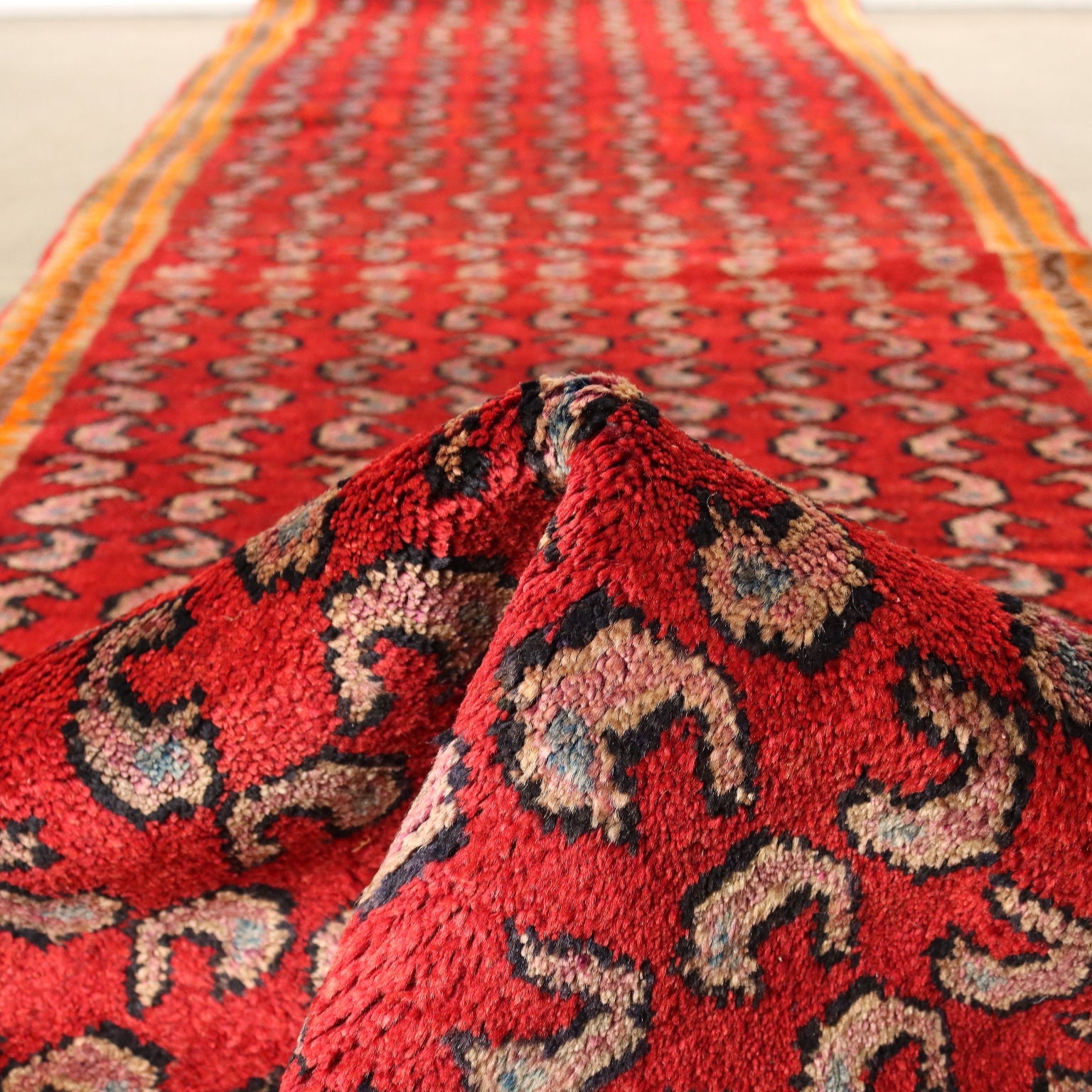  | Antiques  Carpets