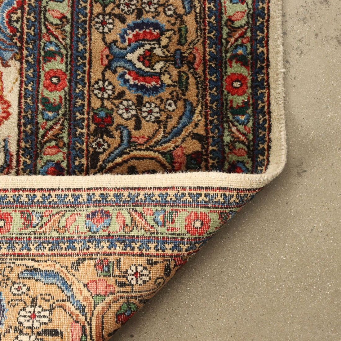  | Antiques  Carpets
