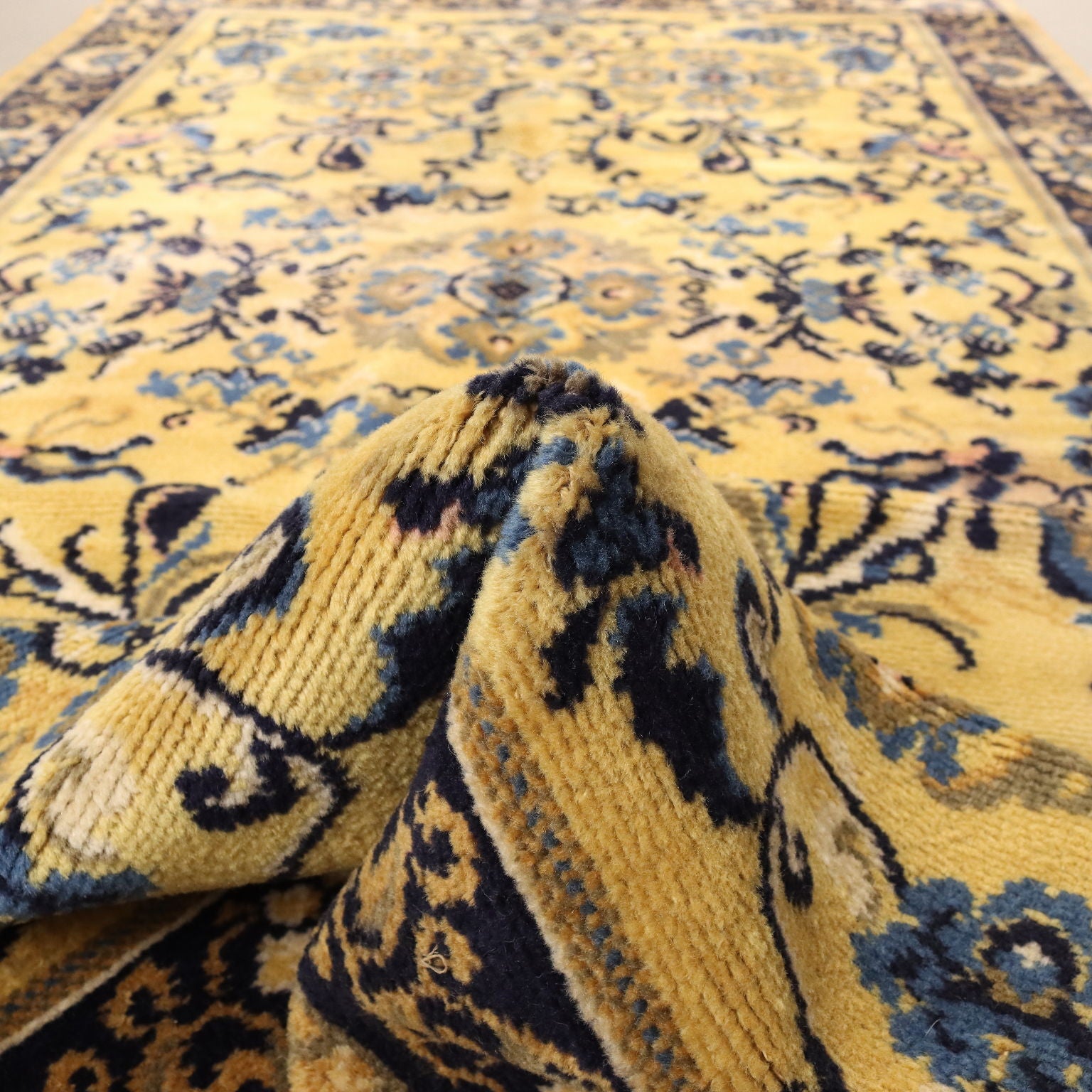  | Antiques  Carpets
