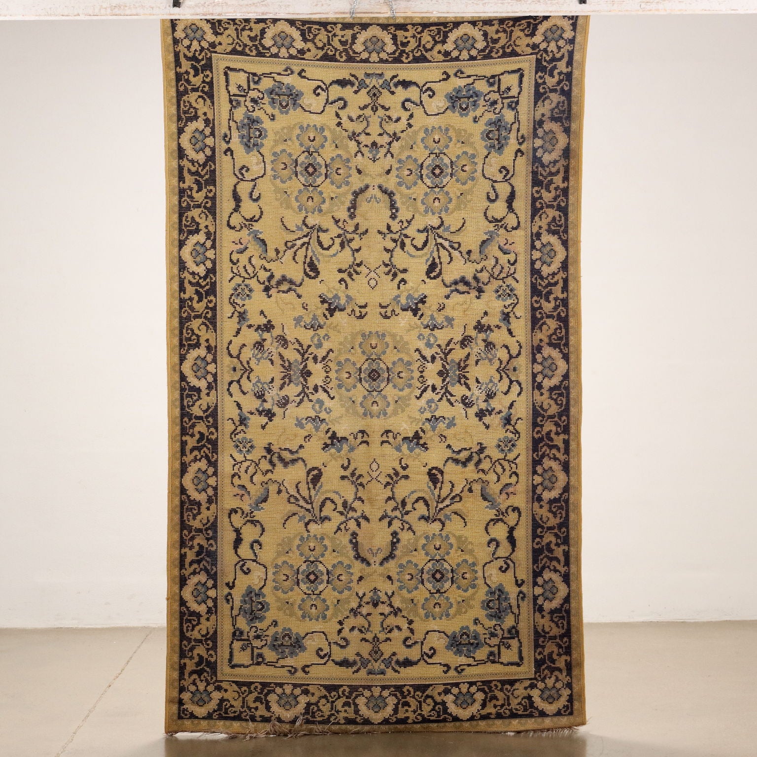  | Antiques  Carpets