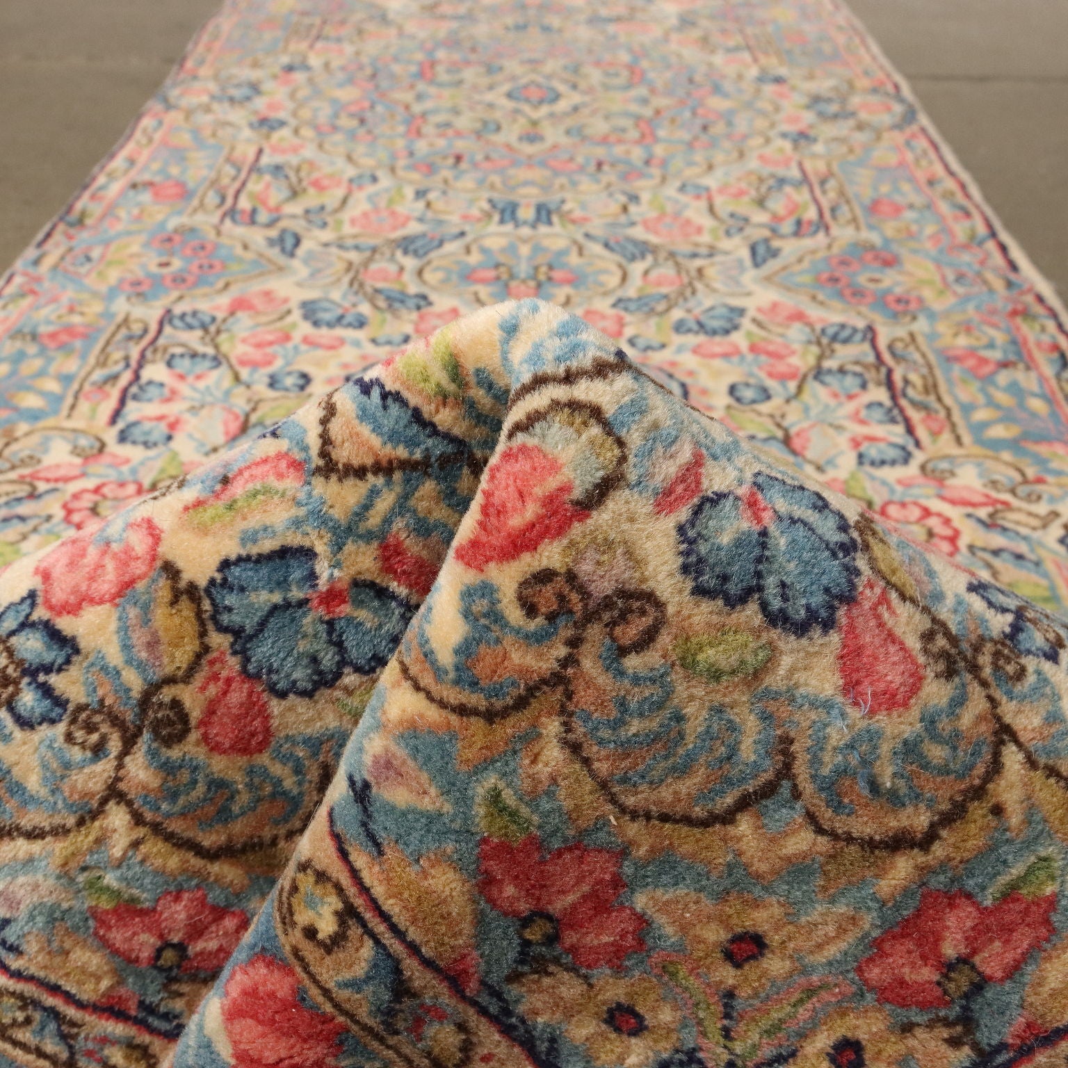  | Antiques  Carpets