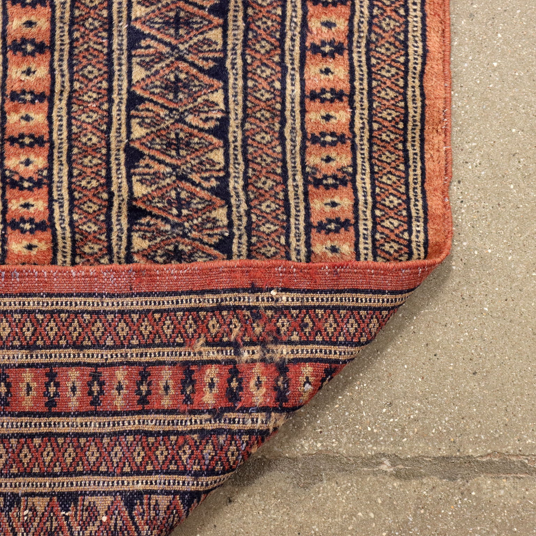  | Antiques  Carpets