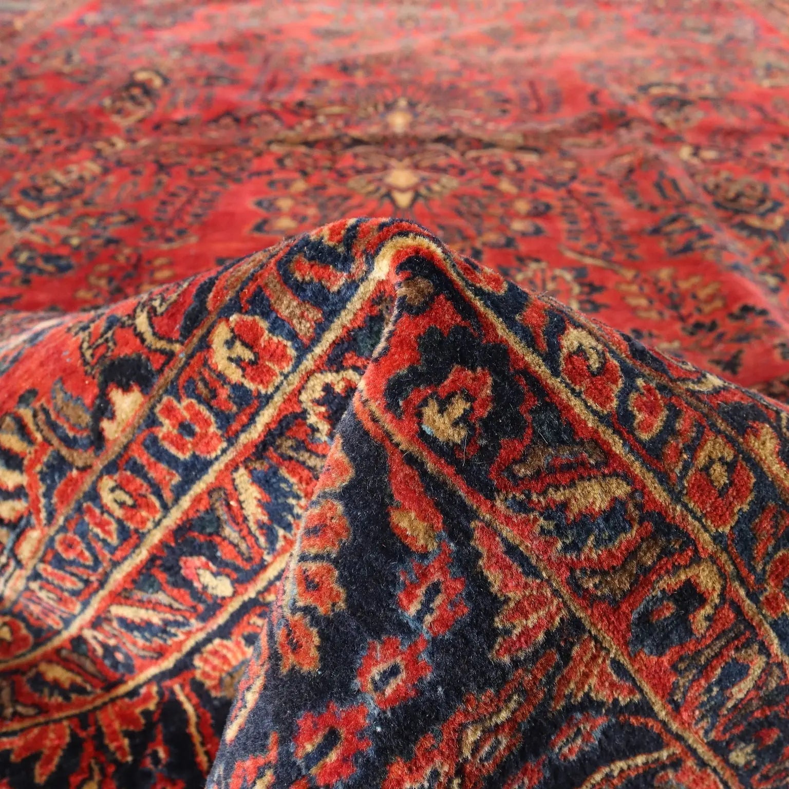 American Saruk Rug in Cotton and Wool - 360x262 cm