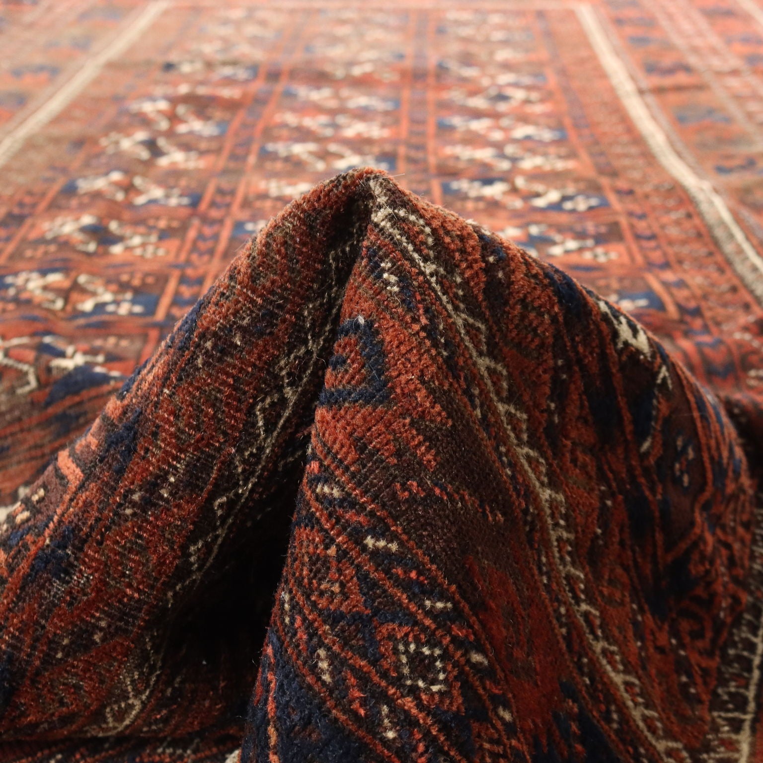 | Antiques  Carpets