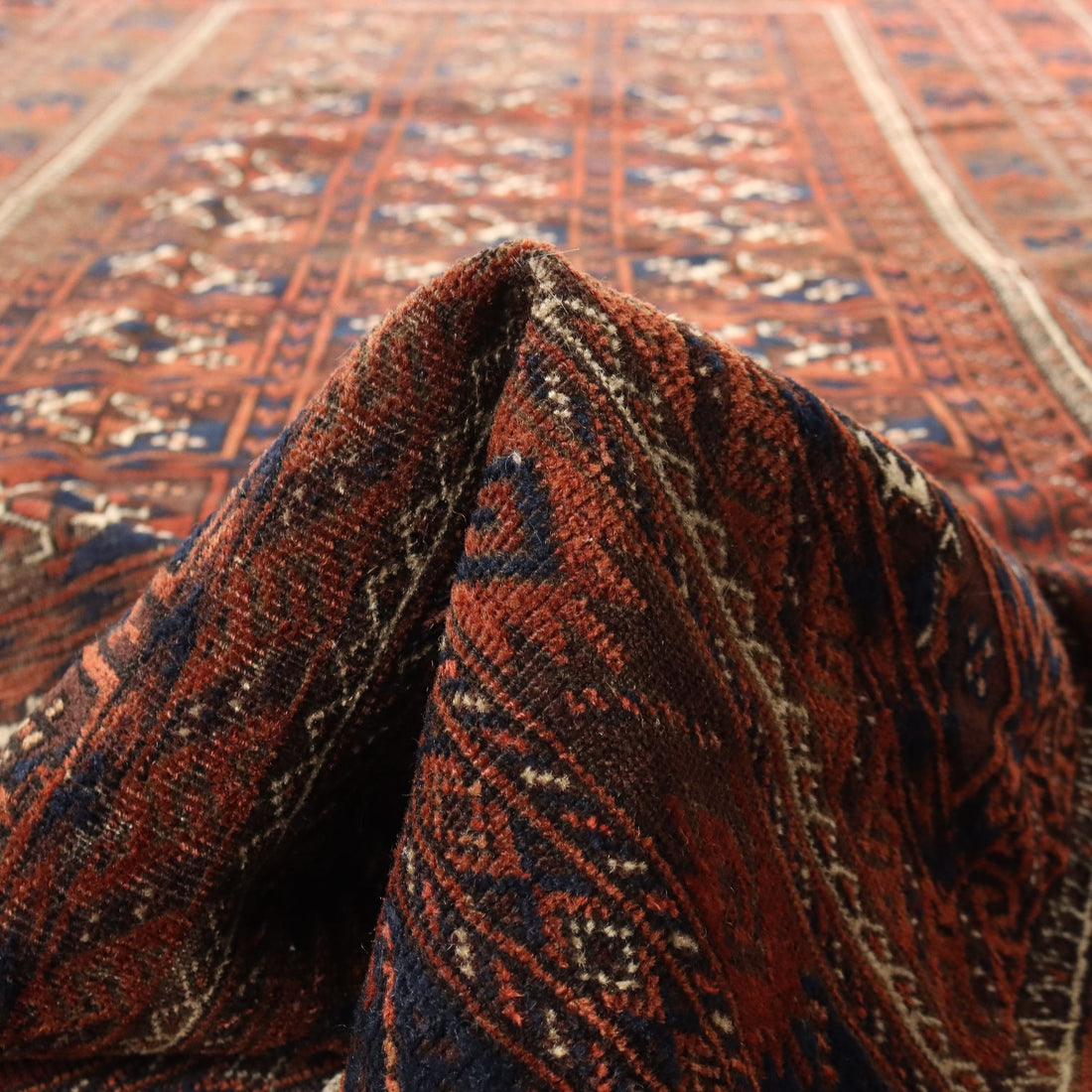  | Antiques  Carpets